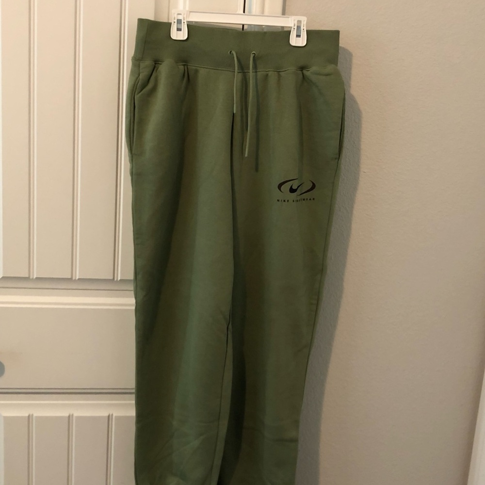 Olive Green women’s Pants